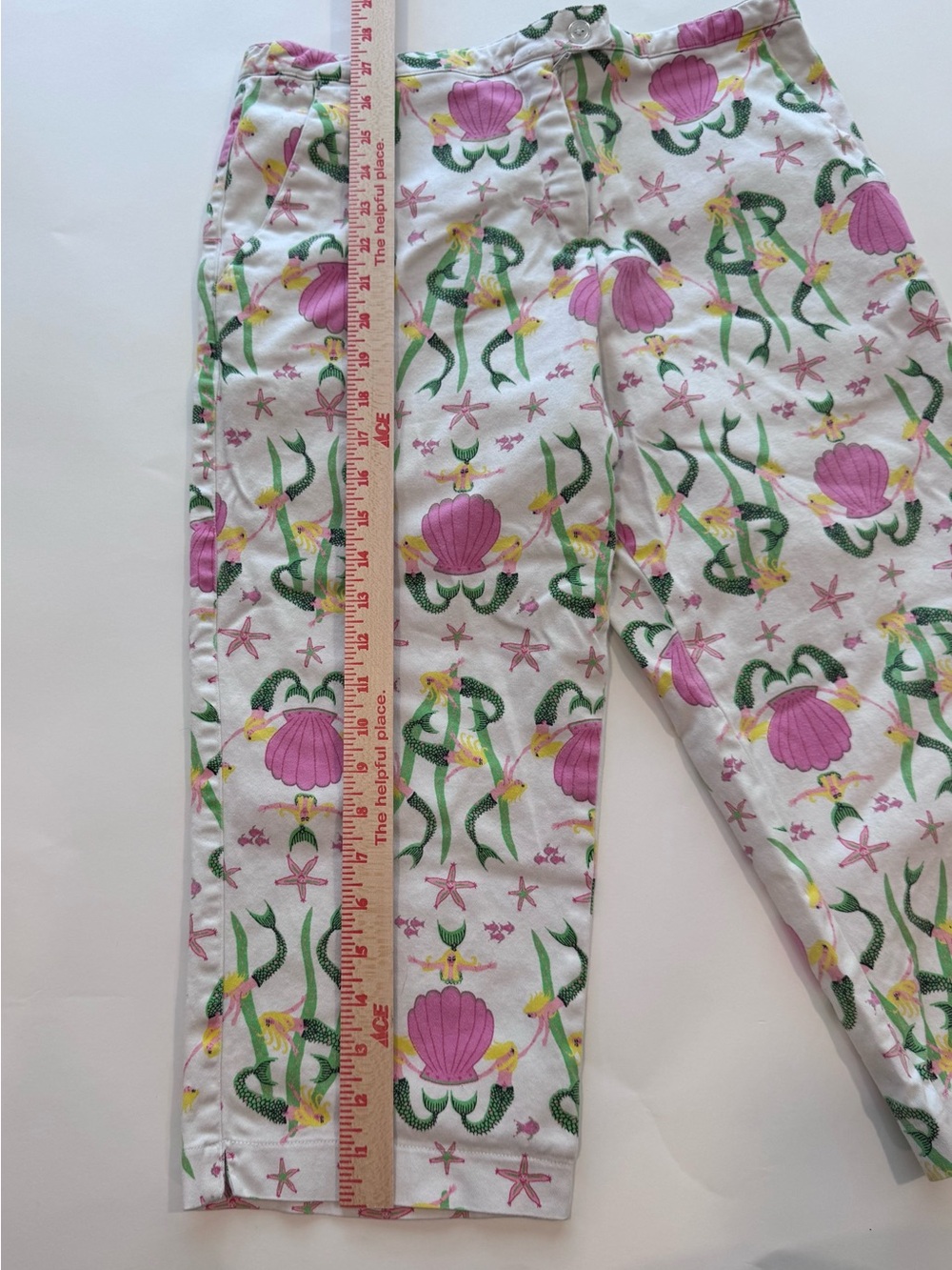 Mermaid capris - Picture 3 of 4